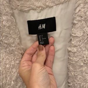 H&M Jackets & Coats - H&M Faux Fur Jacket H&M Jackets & Coats - H&M Faux Fur Jacket